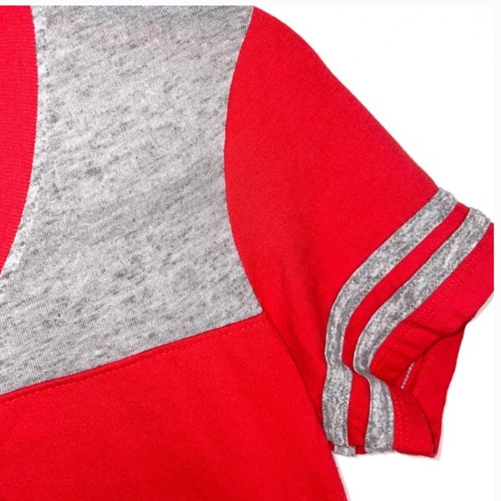 District Varsity V-Neck Tee Women’s size medium red gray short sleeve shirt @ - Picture 3 of 6